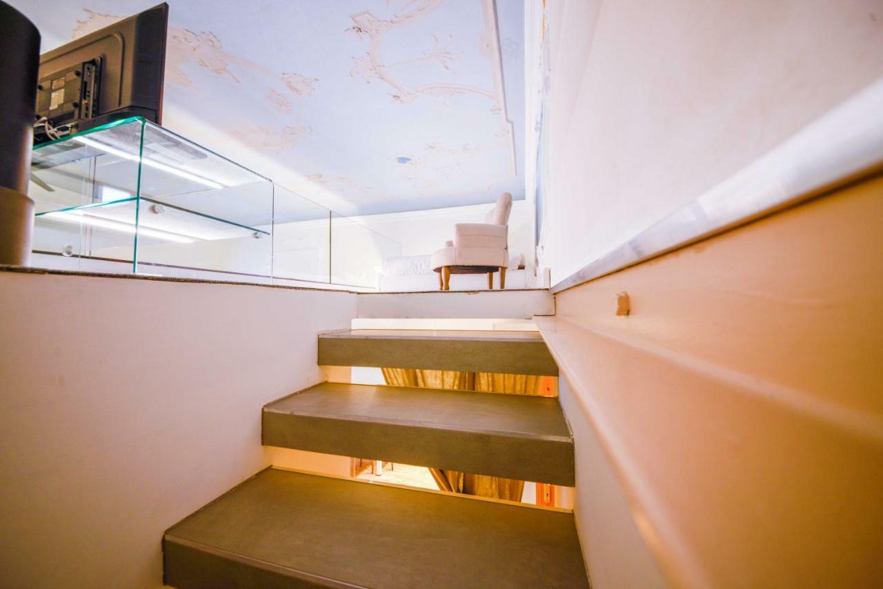 Living The Dream Apartment *